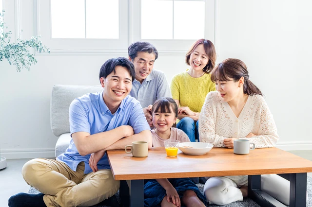 実家に帰省したら要確認！親と介護の話をする切り出し方と3つのチェック項目