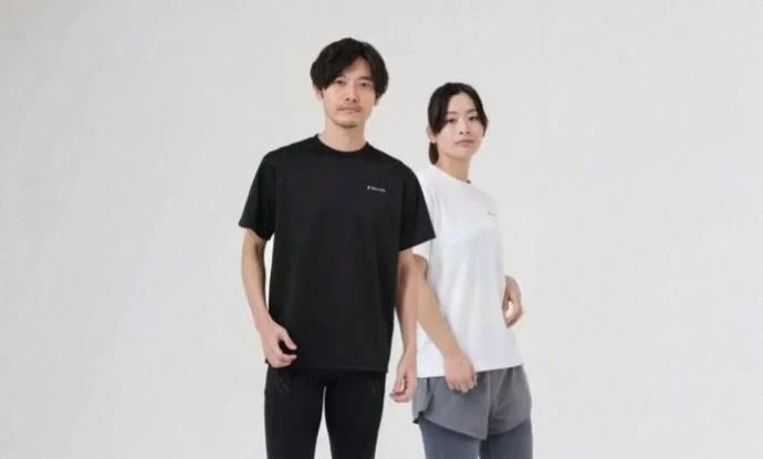 着るだけで血行を整え、筋肉や疲労をいたわる〝着る医療機器〟リライブシャツα
