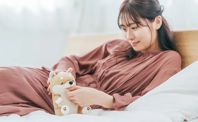 かわいくてクセになる癒しの甘噛み体験！癒し系ぬいぐるみロボ「甘噛みハムハム」