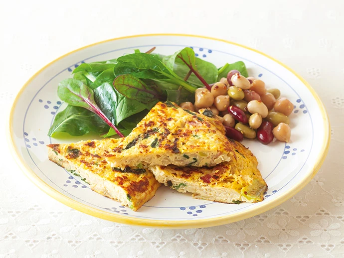 定番の和食材を洋風にアレンジ！「切り干し大根のスペインオムレツ」