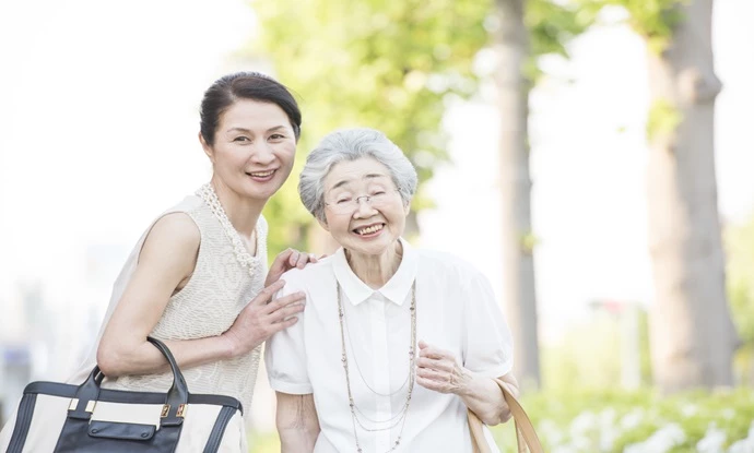 家族の毎日を見守るIoTケアデバイス「まもる〜の」