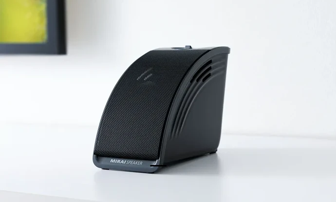 テレビの言葉が音量そのままでもくっきり！聞き取りやすくなる「ミライスピーカー」