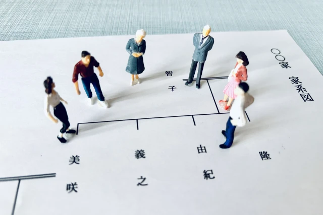 家族のルーツを形に残す家系図作成サービスとは？