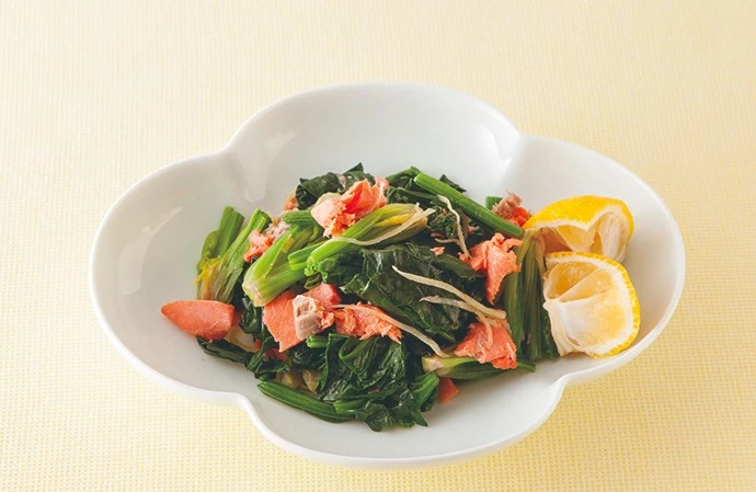 夏バテ・冷え対策に！減塩で安心｜基本の作りおき「鮭フレーク」