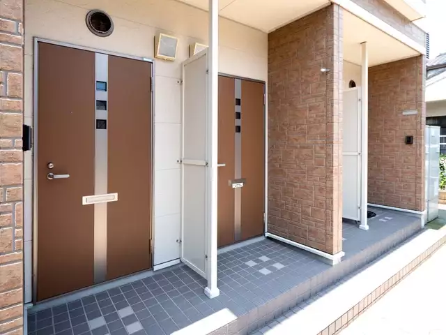 集合住宅の玄関口