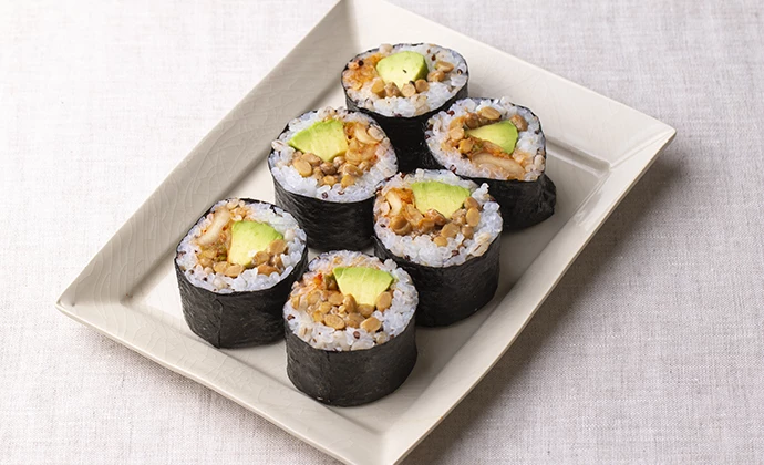 アボカドと納豆の雑穀のり巻