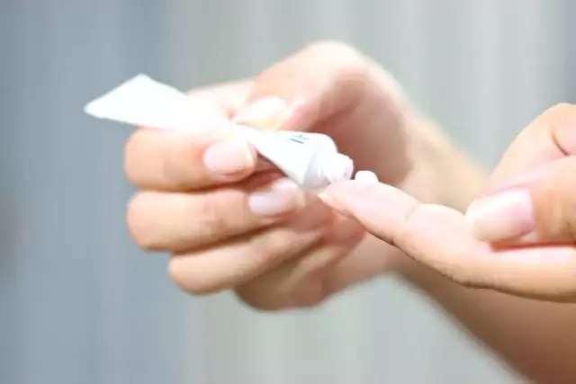 爪のお手入れ