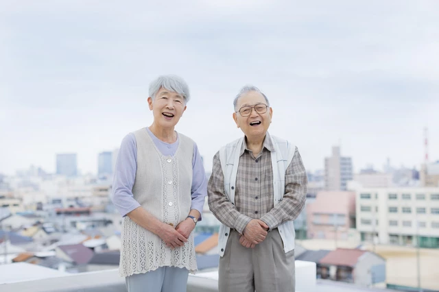 pixta_93862096_S.jpg シニアの夫婦