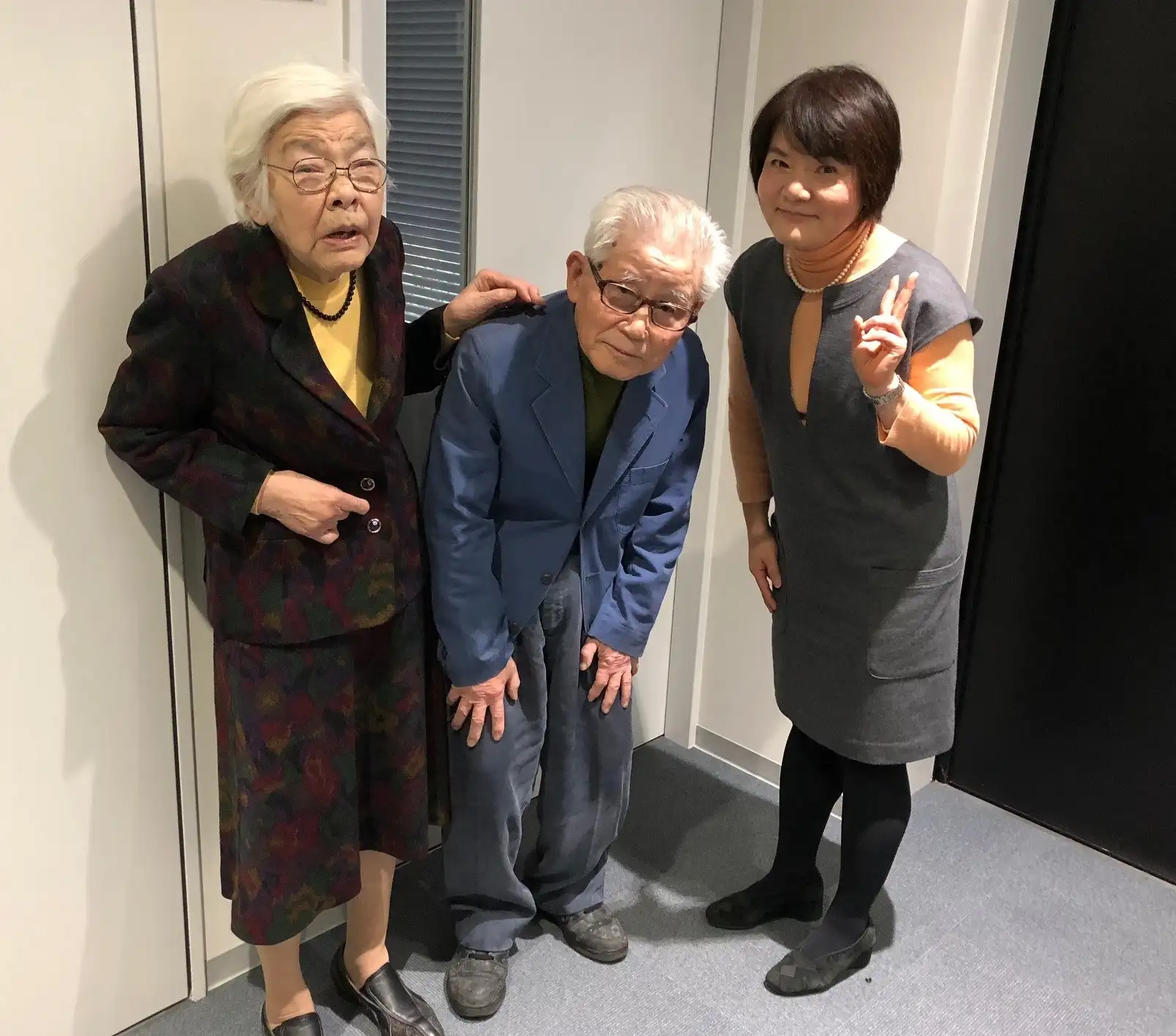 信友直子さんとご両親